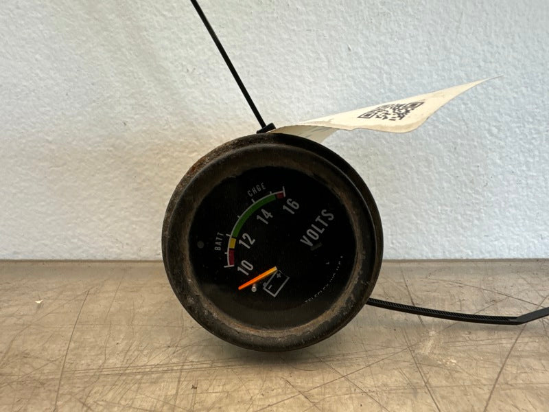 Mack 51MS39 voltmeter gauge from 2000 Mack LE613, used - view 2 of 6