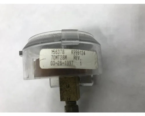 Mack 70MT28M oil pressure gauge from 1998 Mack CH, used - view 3 of 3