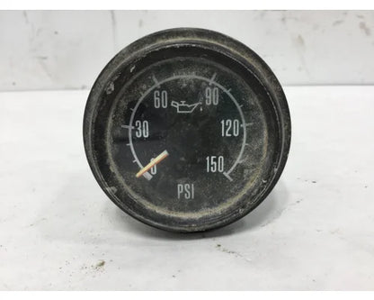 Mack 70MT31P2 oil pressure gauge from 2001 Mack RD600, used