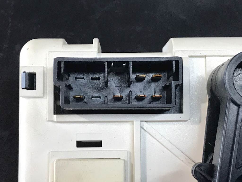Mack F662523G temperature control (no A/C) from 2002 Mack MV222 Freedom L, used