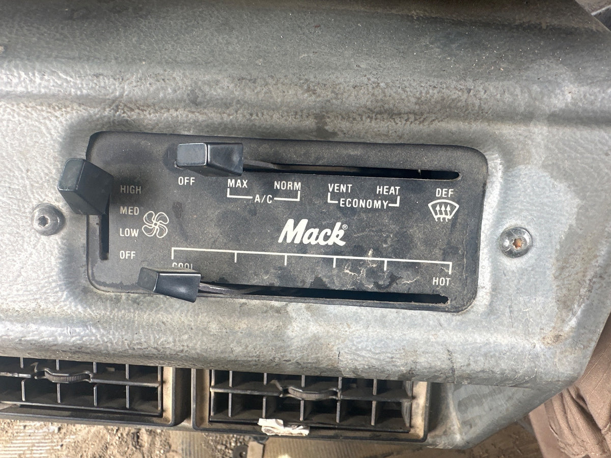 Mack RD-3-3812-0 heater / A/C temperature control from 1998 Mack RD600, used - view 6 of 6