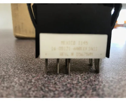 Peterbilt 16-09121-6A8EEF1A11 fog light switch from 2012 Peterbilt 587, used - view 2 of 3
