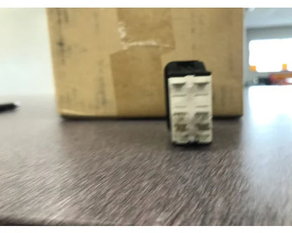 Peterbilt 16-09121-6A8EEF1A11 fog light switch from 2012 Peterbilt 587, used - view 3 of 3