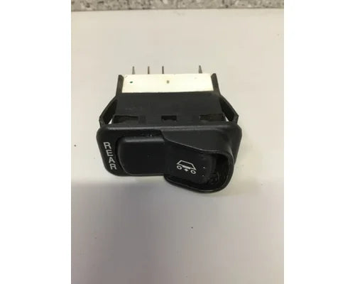 Peterbilt 16-09121-9B8ESY1A83 trailer suspension dump switch from 2009 Peterbilt 386, used