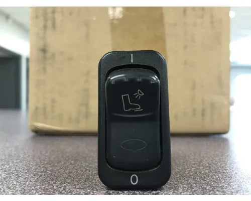 Peterbilt 16-09122-3J8EEF1A11 floor board light switch from 2012 Peterbilt 587, used