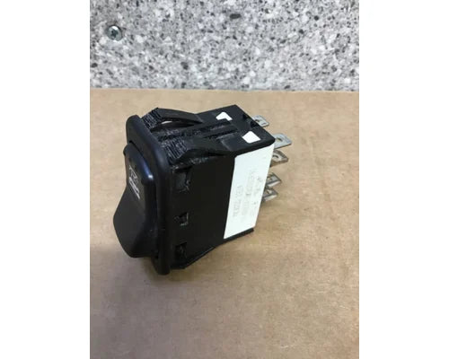 Peterbilt 16-09122 sleeper light switch from 2013 Peterbilt 386, used - view 2 of 5