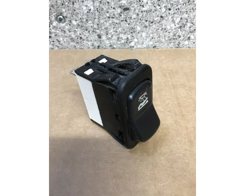 Peterbilt 16-09122 sleeper light switch from 2013 Peterbilt 386, used - view 3 of 5
