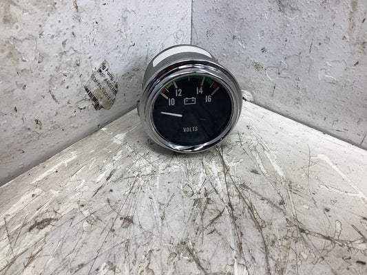 Peterbilt 17-03078 voltage gauge from 1999 Peterbilt 377, used