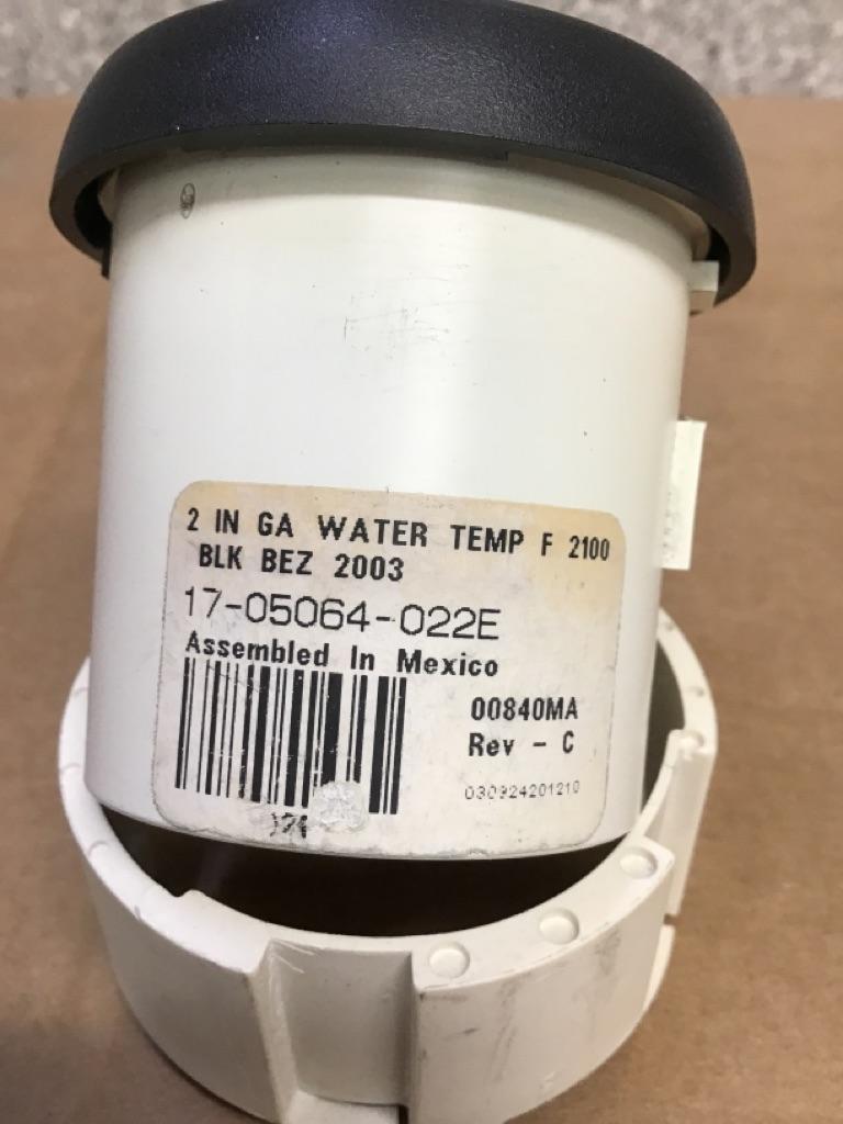 Peterbilt 17-05064-022E water temperature gauge (black bezel) from 2004 Peterbilt 387, used - view 3 of 6