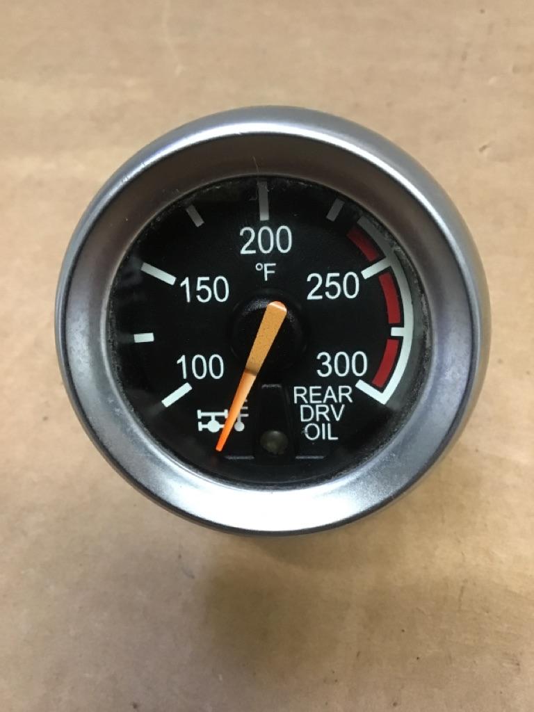 Peterbilt 17-05065-004E rear differential oil temperature gauge (silver trim, 2 in.) from 2004 Peterbilt 387, used