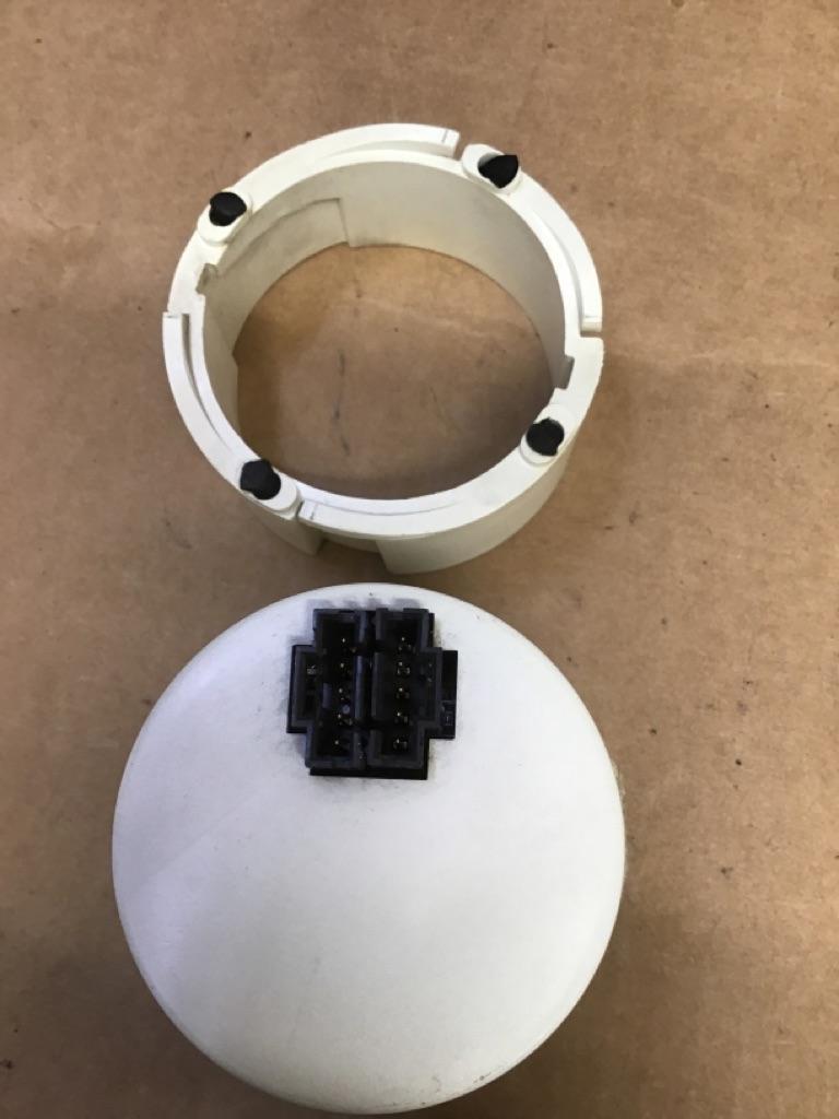 Peterbilt 17-05065-004E rear differential oil temperature gauge (silver trim, 2 in.) from 2004 Peterbilt 387, used - view 3 of 3