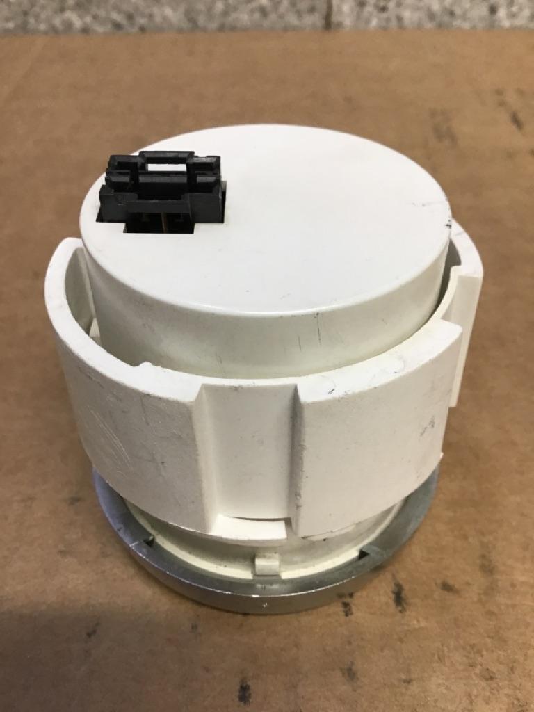 Peterbilt 17-05065-021E water temperature gauge (silver bezel) from 2003 Peterbilt 387, used - view 4 of 5