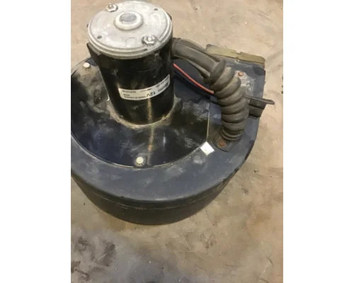 Peterbilt 2809-550-080 sleeper blower motor from 2010 Peterbilt 387, used