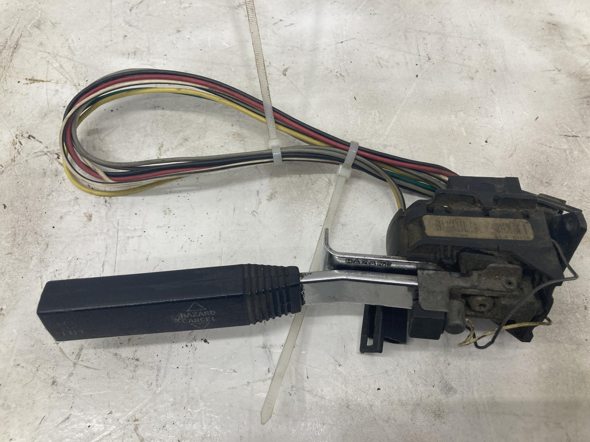 Peterbilt 481381 turn signal / column switch from 2000 Peterbilt 377, used