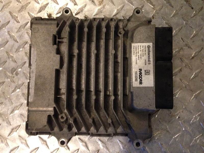 Peterbilt A030G467 aftertreatment control module (ACM) from 2015 Peterbilt 579, used