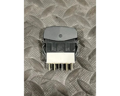Peterbilt P27-1177-012 DPF regen switch from 2015 Peterbilt 579, used - view 2 of 5