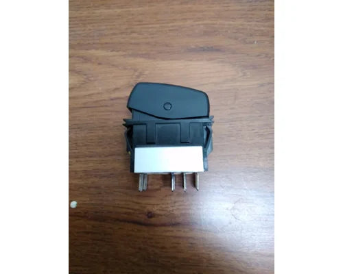 Peterbilt P27-1177-016 engine brake switch from 2015 Peterbilt 579, used - view 3 of 5