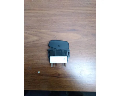 Peterbilt P27-1177-026 hazard light switch from 2015 Peterbilt 579, used - view 4 of 5