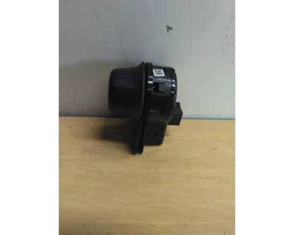 Peterbilt Q27-1012-002 dash menu control switch from 2013 Peterbilt 579, used - view 2 of 3