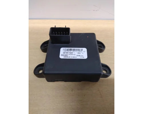 Peterbilt Q27-6017-002 mirror control module from 2013 Peterbilt 365, used