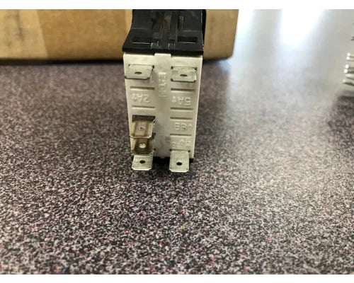 Peterbilt Q27-60318-1B8EED1AA1 heated mirror switch from 2012 Peterbilt 587, used - view 3 of 3