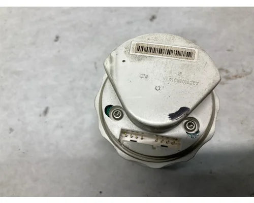 Peterbilt Q43-6002-102C secondary air pressure gauge from 2010 Peterbilt 387, used - view 2 of 2