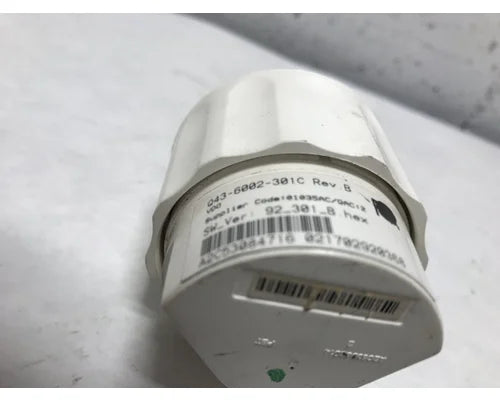Peterbilt Q43-6002-301C voltmeter gauge from 2010 Peterbilt 386, used - view 2 of 2