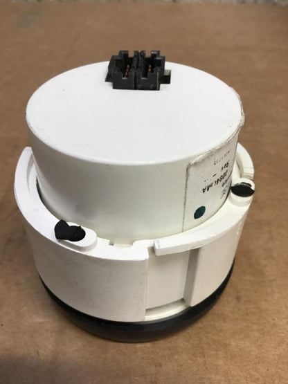 Peterbilt Q43-6012-013E voltmeter gauge (black bezel) from 2005 Peterbilt 387, used - view 4 of 5