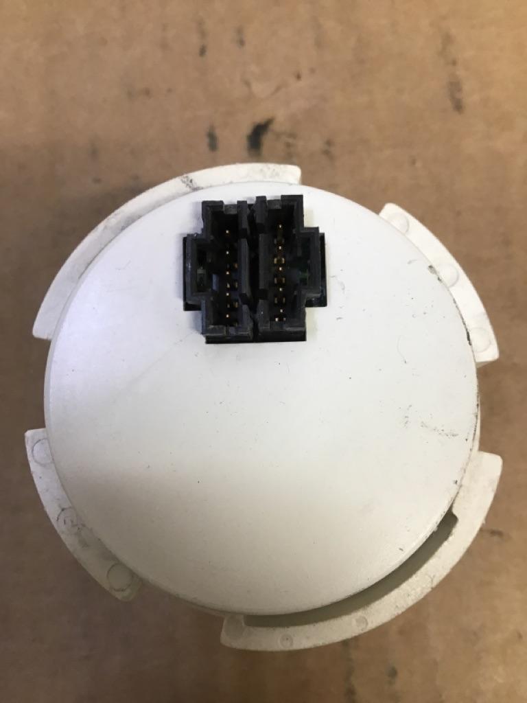 Peterbilt Q43-6013-002E oil temperature gauge (silver bezel) from 2005 Peterbilt 387, used - view 5 of 6