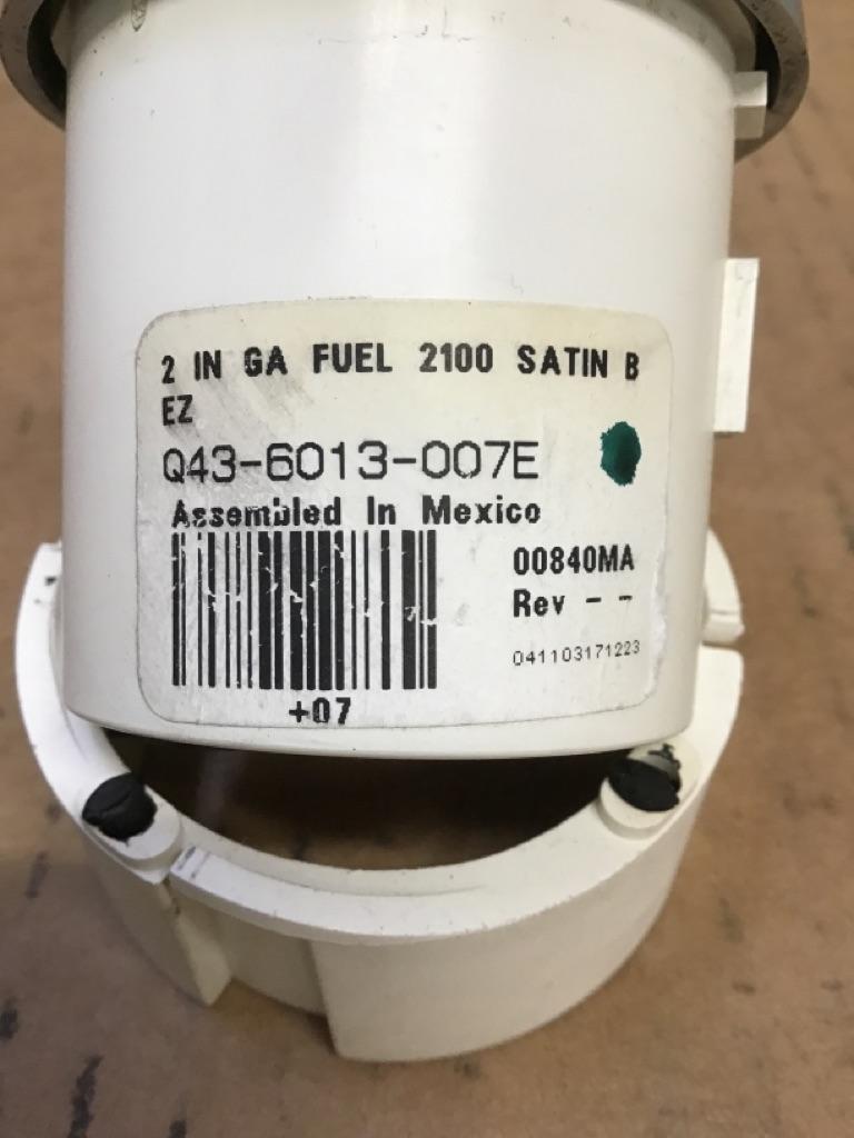 Peterbilt Q43-6013-007E fuel gauge (silver bezel) from 2005 Peterbilt 387, used - view 2 of 6