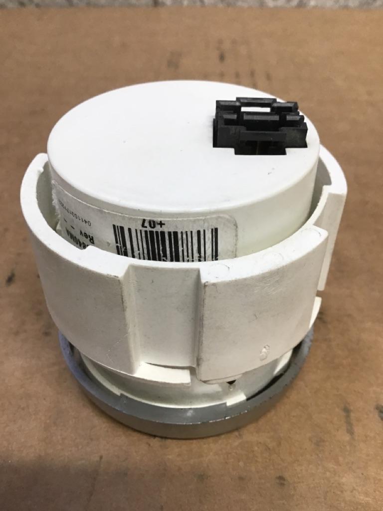 Peterbilt Q43-6013-007E fuel gauge (silver bezel) from 2005 Peterbilt 387, used - view 3 of 6