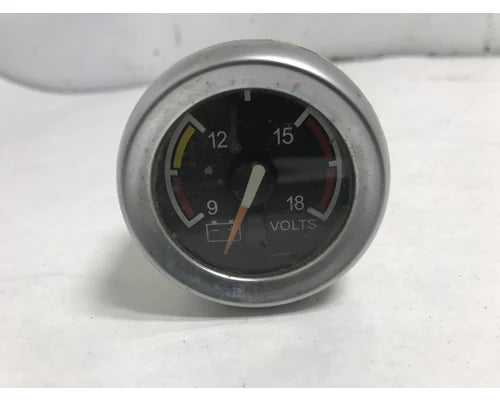 Peterbilt Q43-6013-013E voltmeter gauge from 2007 Peterbilt 387, used
