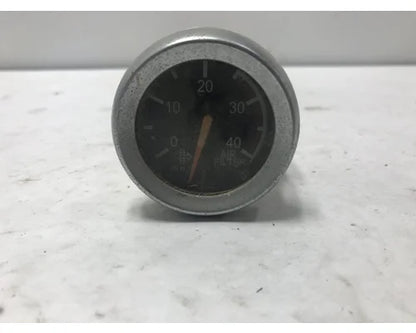 Peterbilt Q43-6013-016E air filter restriction gauge from 2009 Peterbilt 387, used