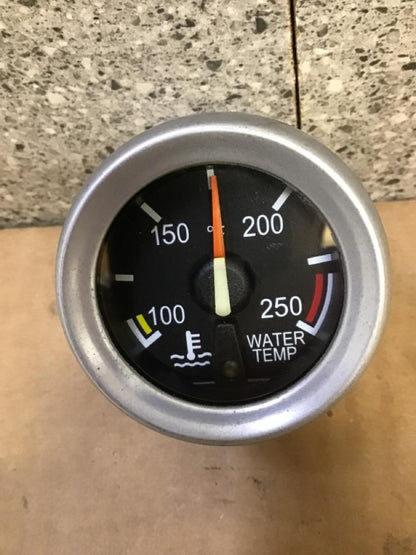 Peterbilt Q43-6013-022E water temperature gauge (silver bezel) from 2005 Peterbilt 387, used