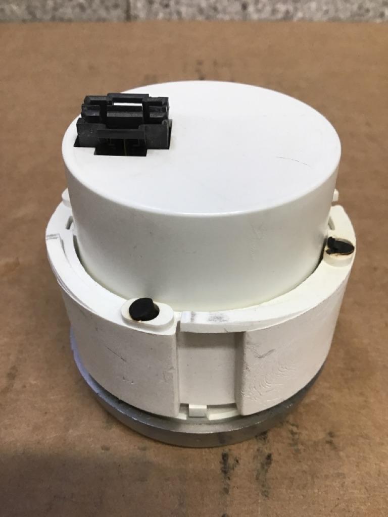 Peterbilt Q43-6013-022E water temperature gauge (silver bezel) from 2005 Peterbilt 387, used - view 4 of 6