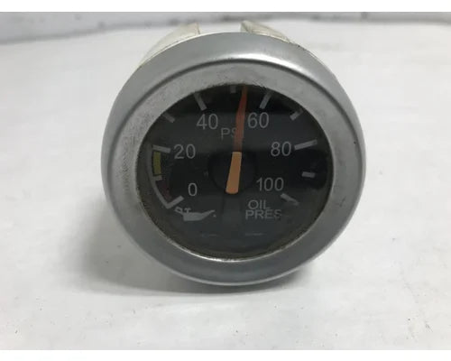Peterbilt Q43-6013-030E oil pressure gauge from 2009 Peterbilt 387, used