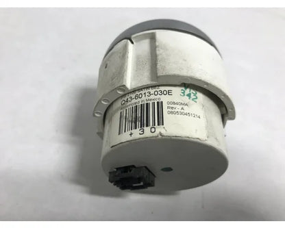 Peterbilt Q43-6013-030E oil pressure gauge from 2009 Peterbilt 387, used - view 2 of 2