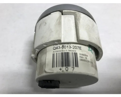 Peterbilt Q43-6013-207E fuel gauge from 2009 Peterbilt 387, used - view 2 of 2