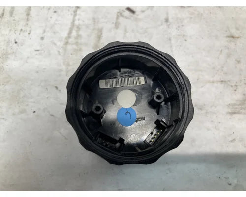 Peterbilt Q43-6071-106B100 engine oil temperature gauge from 2015 Peterbilt 579, used - view 2 of 2