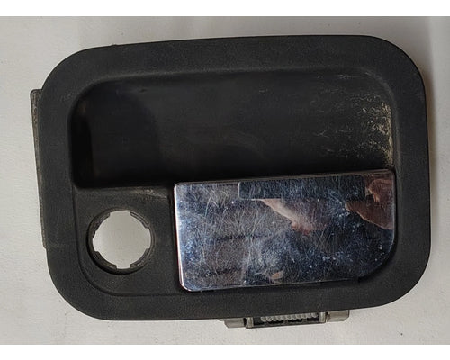 Peterbilt R56-6009 outside door release handle (LH) from 2007 Peterbilt 384, used