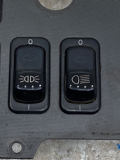 Peterbilt S646015350 switch panel from 2009 Peterbilt 365, used - view 3 of 5