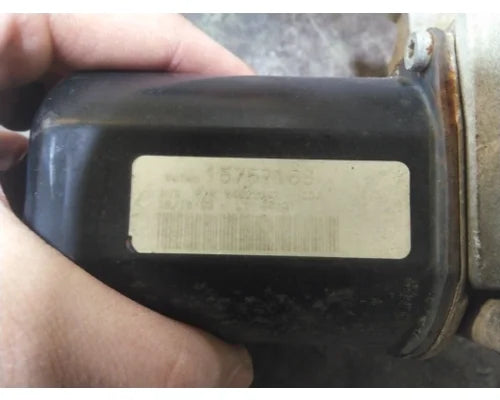 Sterling 15757168 windshield wiper motor from 2006 Sterling Acterra 5500, used - view 4 of 4