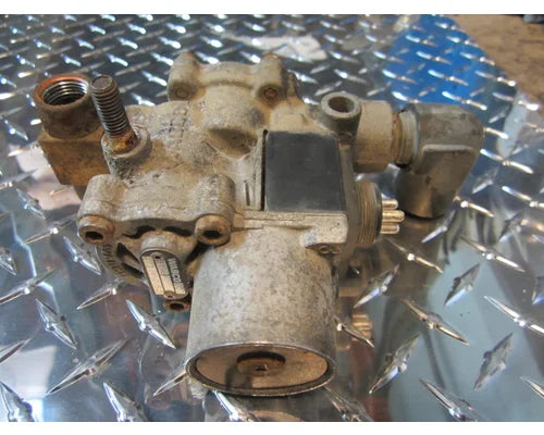 Sterling 472-195-005-0 ABS modulator valve from 2000 Sterling A9513, used
