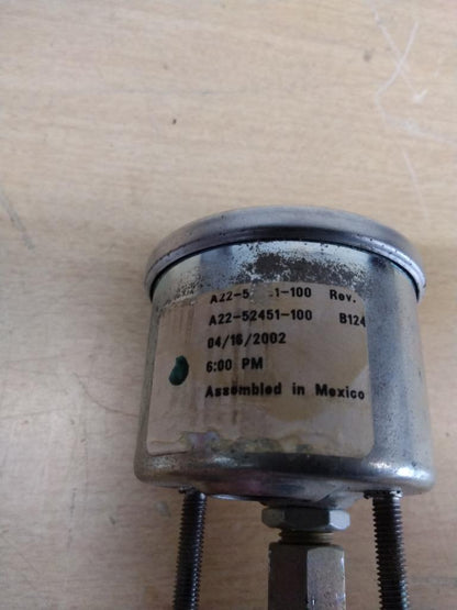 Sterling A22-52451-100 oil pressure gauge from 2003 Sterling L9500, used - view 3 of 3