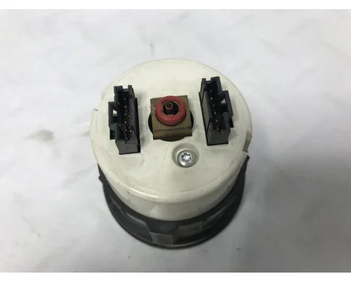 Sterling A22-54081-001 secondary air pressure gauge from 2005 Sterling A9513, used - view 2 of 3