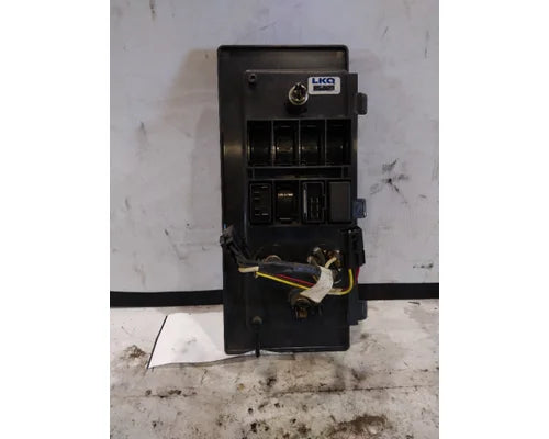 Volvo 1078467-3 sleeper climate control panel from 2000 Volvo VNL, used - view 2 of 2
