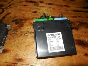 Volvo 20538395-01 chassis control module from 2005 Volvo, used