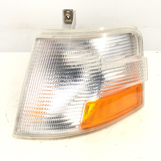 Volvo 20571061 side marker / turn signal lamp (driver side) from 2014 Volvo VNM, used