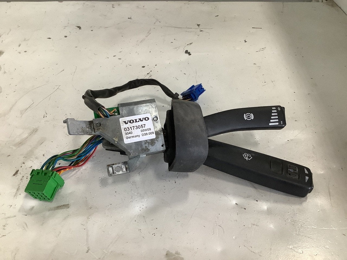 Volvo 20700927 turn signal / column switch from 2006 Volvo VNL, used