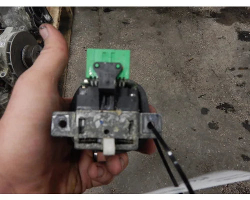 Volvo 20797838 turn signal / combination switch from 2015 Volvo VHD, used